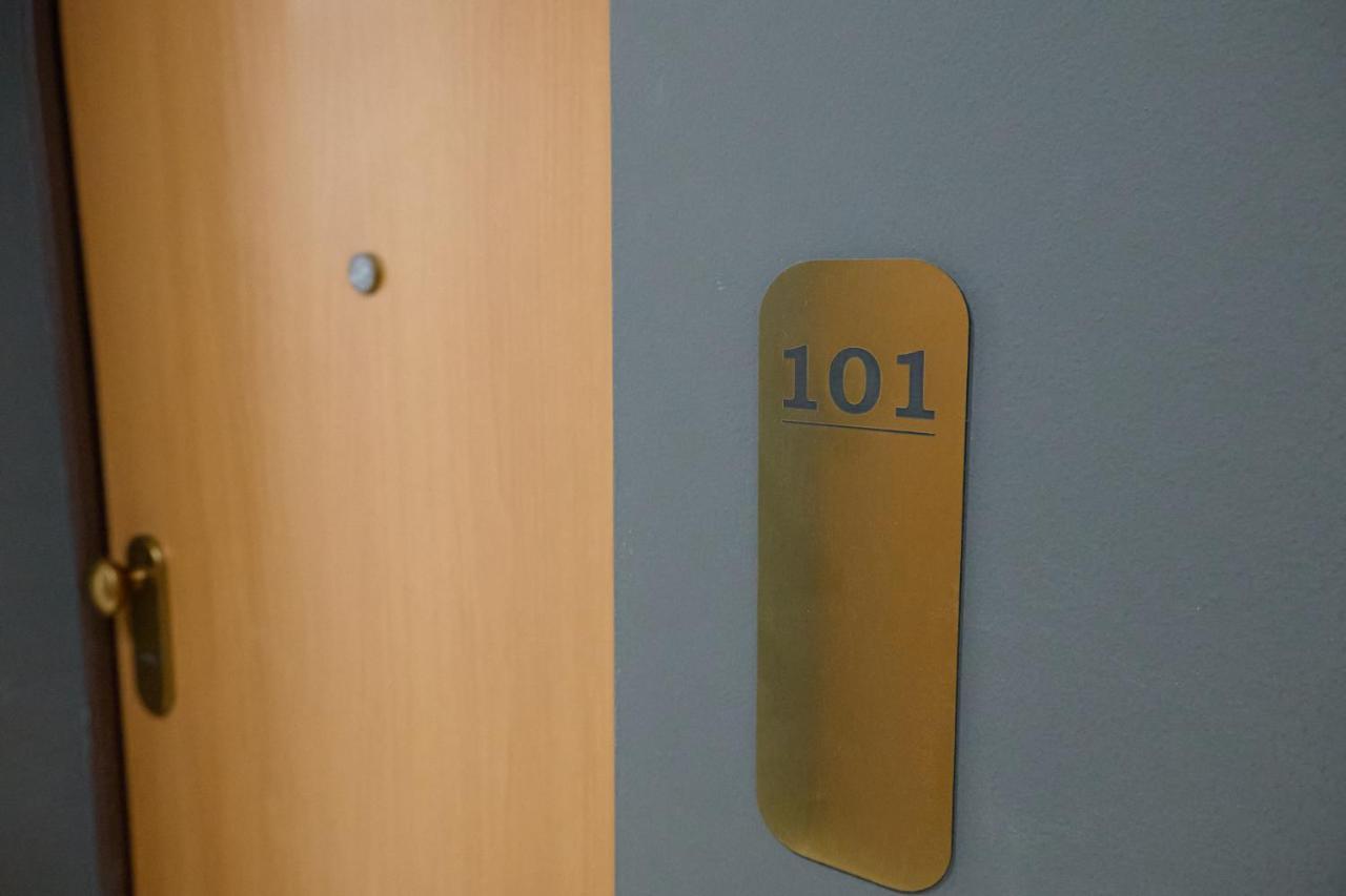 City Center Accomodation - 101 雷希察 外观 照片